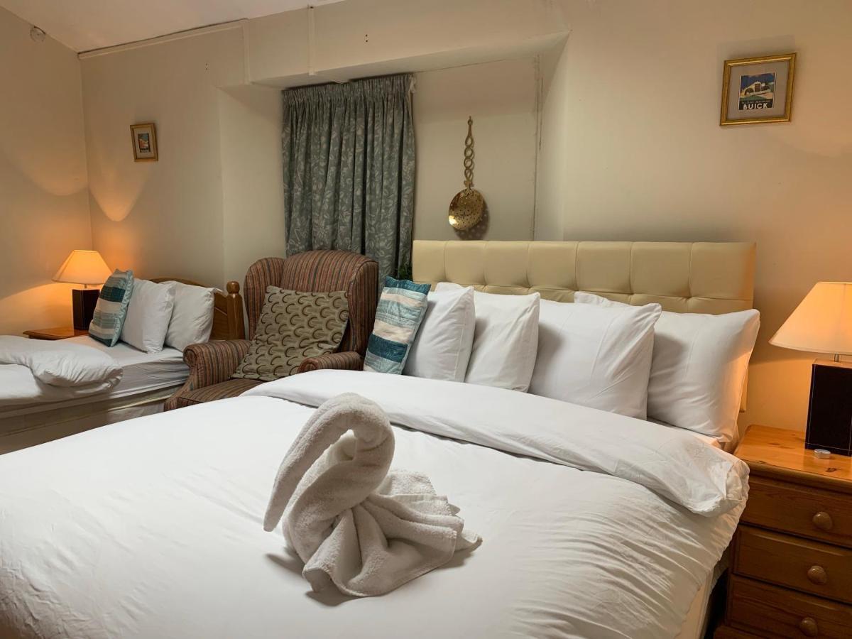 Rangeworthy Court Hotel Esterno foto