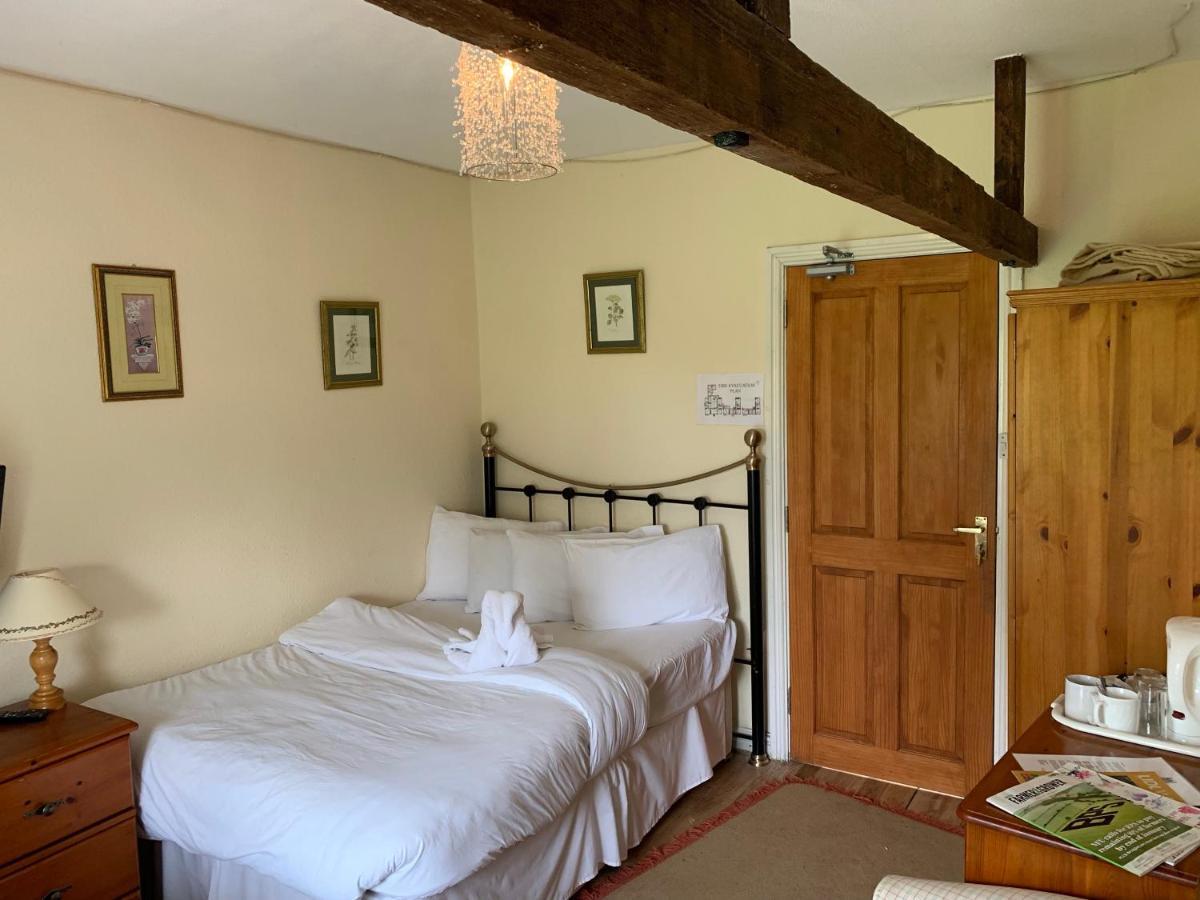 Rangeworthy Court Hotel Esterno foto